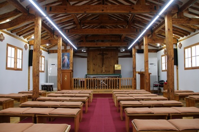 대표적인 한식 목조 건축물로 평가받고 있는 성당 내부.